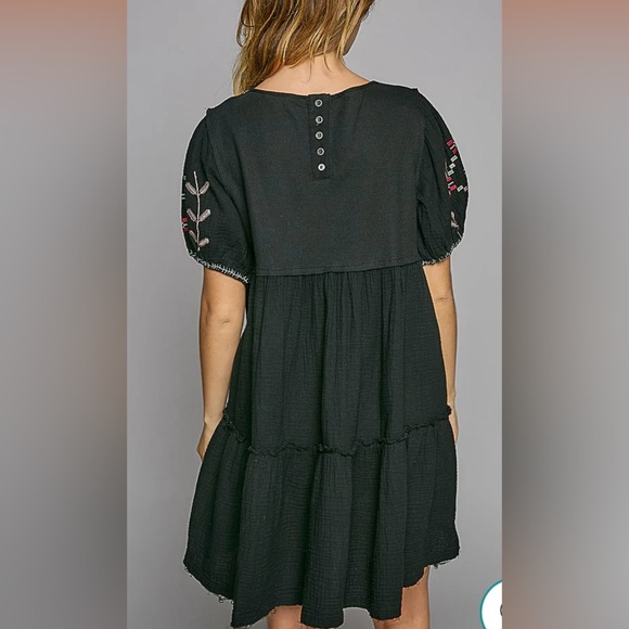 POL embroidered mini Dress NWOT - Picture 4 of 6